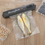Automatic vacuum sealing machine