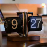 Retro Automatic Turning Clock